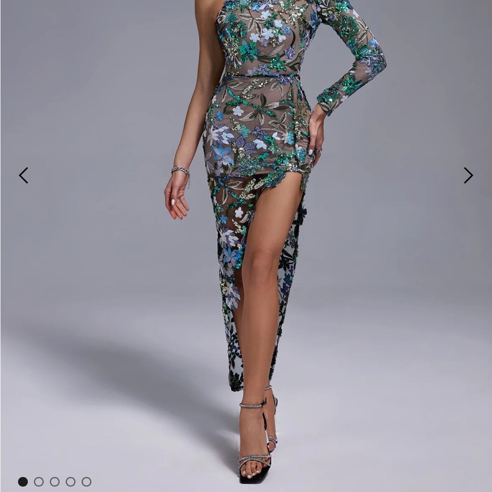 Gray Asymmetrical One-Shoulder Gown with Slit